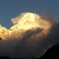 pangboche-sunset-on-ama-dablam