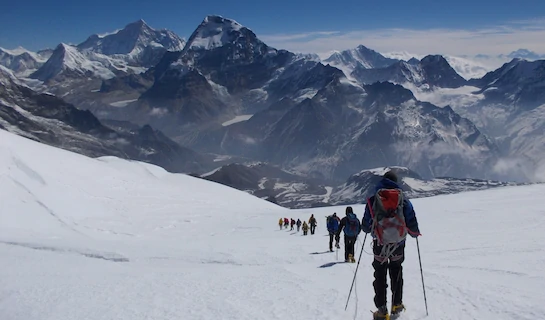 Comparing Trekking Peaks in Nepal