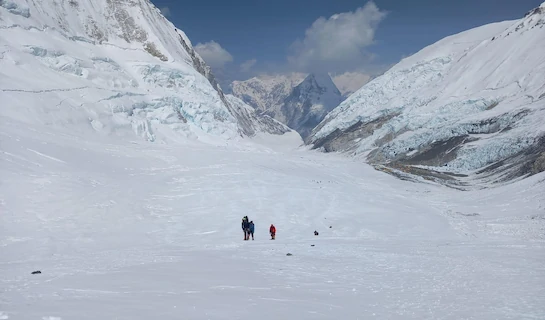 Climb Everest Camp 2 or 3